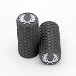 Set - 2x Lorbeerkranz Weiß (lange Variante) - Sturzpad mit Wabenmuster